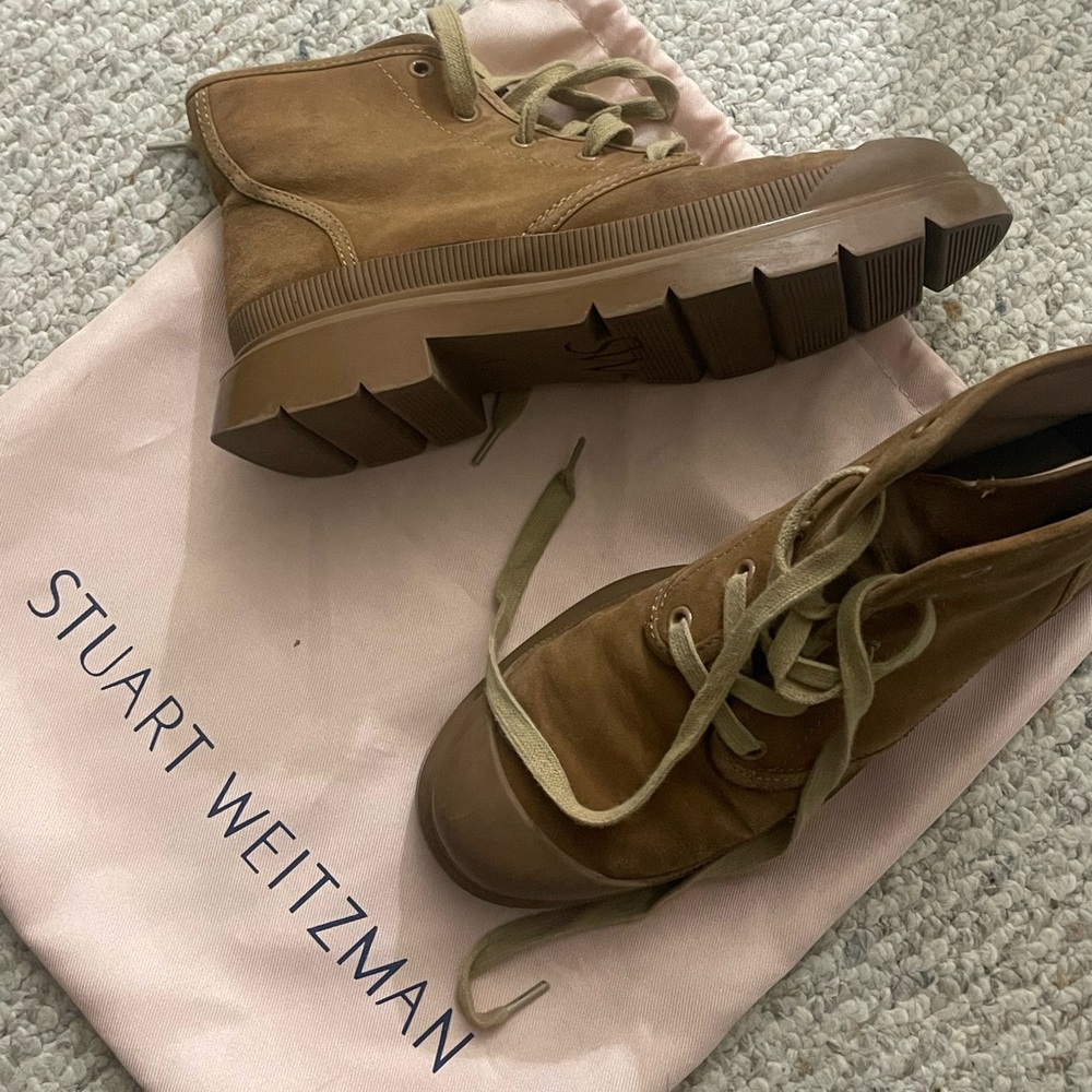 Stuart Weitzman color brown size 7.5